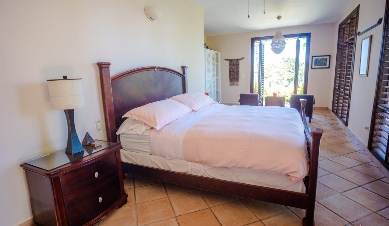 Image of For Sale Listing “Estate of Mind” Luxurious and Graceful Villa bed
