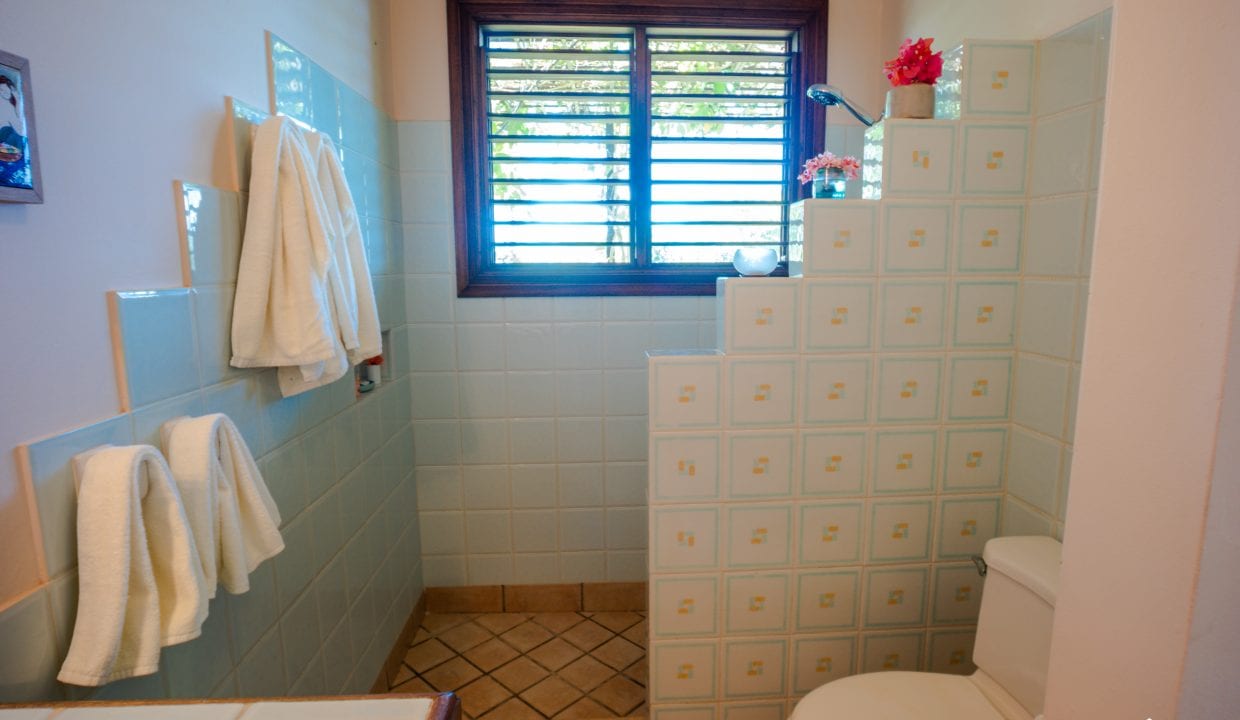 Image of For Sale Listing “Estate of Mind” Luxurious and Graceful Villa bathroom
