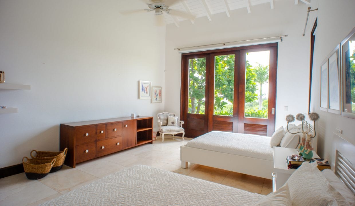 Gigantic Villa in Gated Luxury Community For Sale Image interior bedroom 2 beds