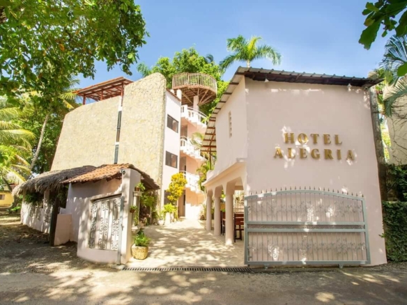 Hotel Alegría exterior entrance