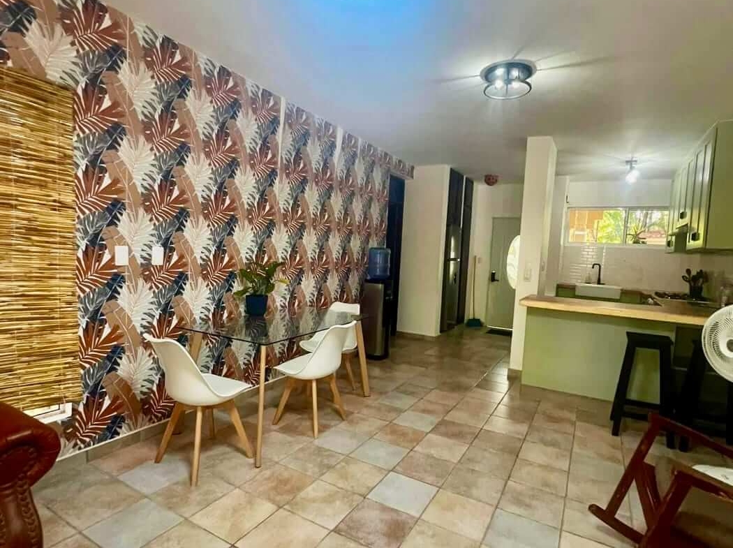 1050