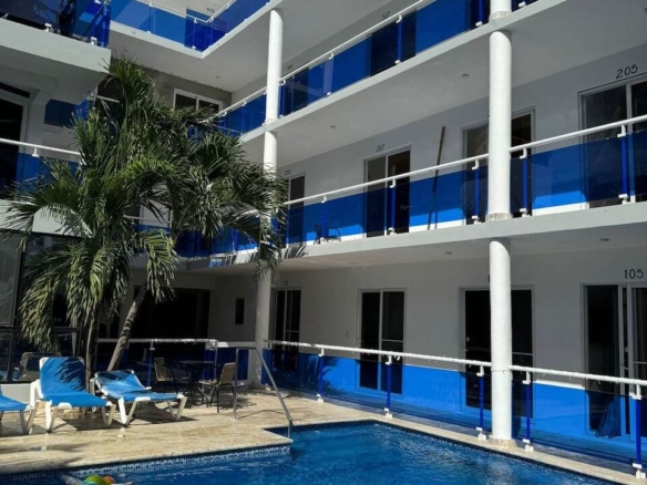 Hotel & Condominium El Legendario
