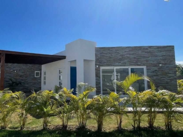 Luxury 3-Bedroom Oceanfront Villa in Gated Community