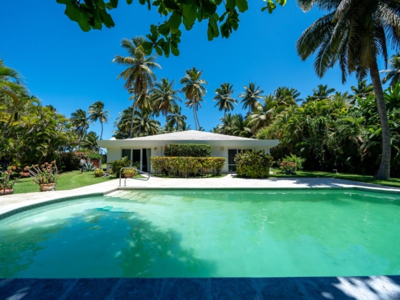 Beachfront Villa in Prime Cabarete Location