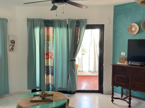 Cozy 1-Bedroom Apartment in Residential Tropimar