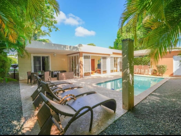 Elegant Caribbean 2-Bedroom Villa in Sosúa