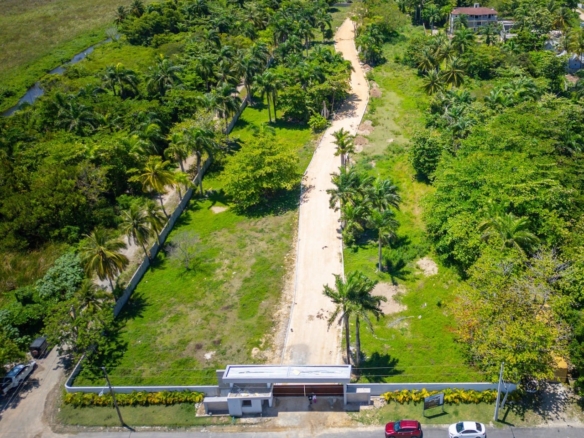 Lots For Sale in Cabarete Center Palmeras Vista Residencial Palmera III