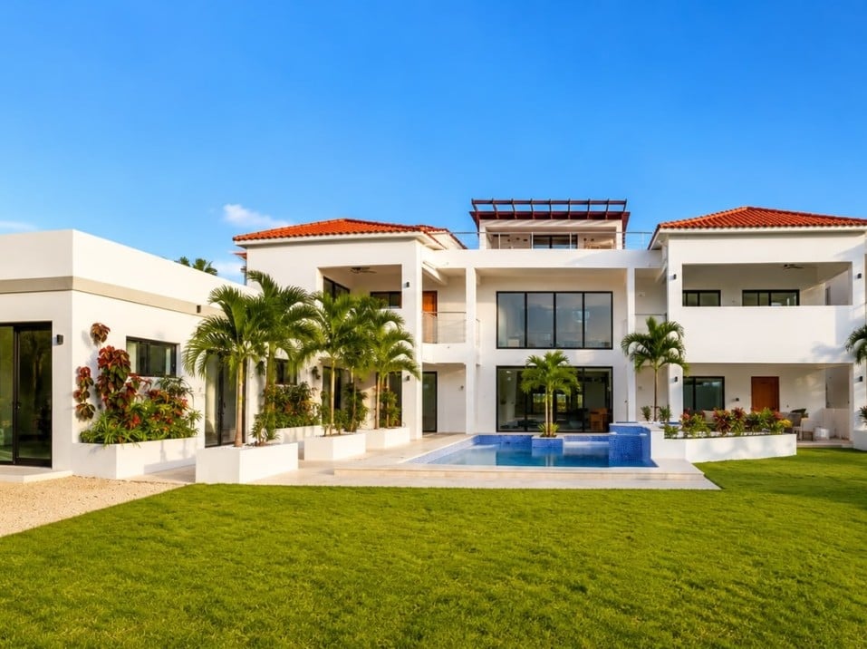 Luxury Villa in SOV on a huge Lot
