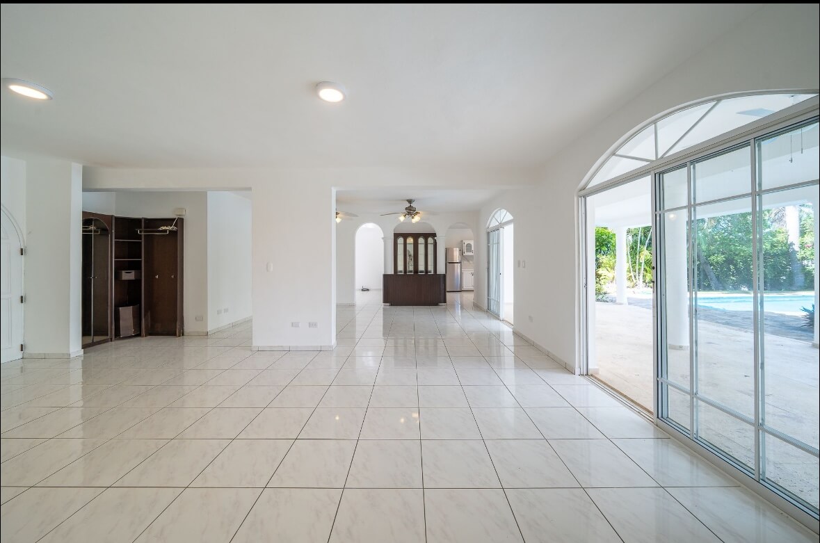 Stunning 3-Bedroom Villa with Expansive Pool & Lush Gardens in Playa Laguna Sosua Puerto Plata Dominican Republic