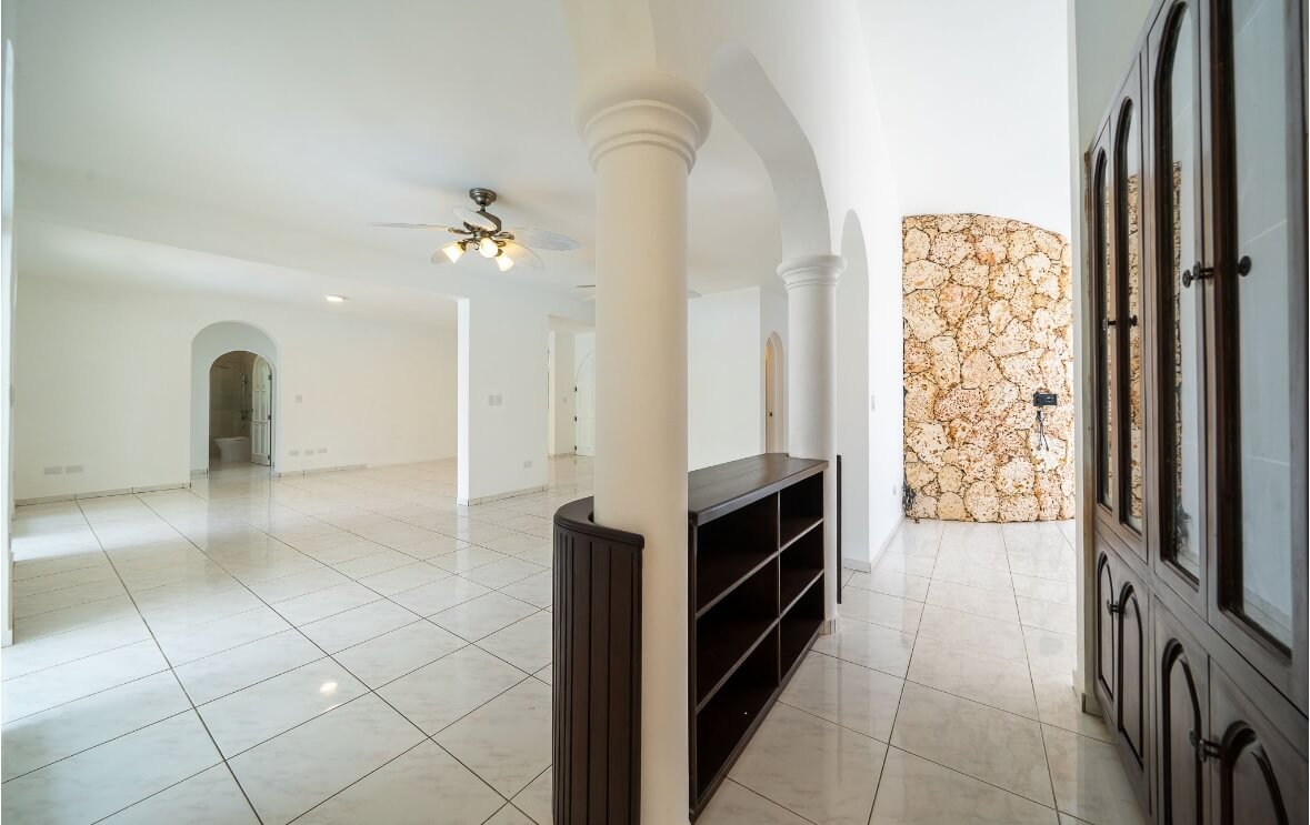 Stunning 3-Bedroom Villa with Expansive Pool & Lush Gardens in Playa Laguna Sosua Puerto Plata Dominican Republic