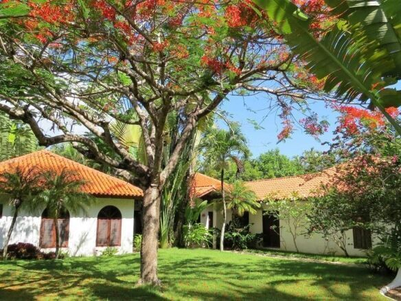 Villa Las Flores Coastal Island Charm in Dominican Republic