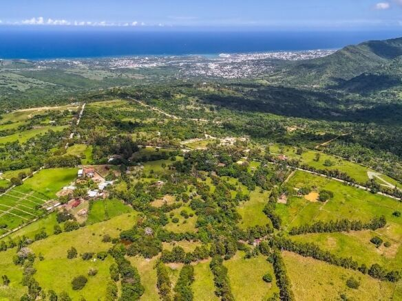 15 Acres of Mountain Paradise in El Cupey, Puerto Plata