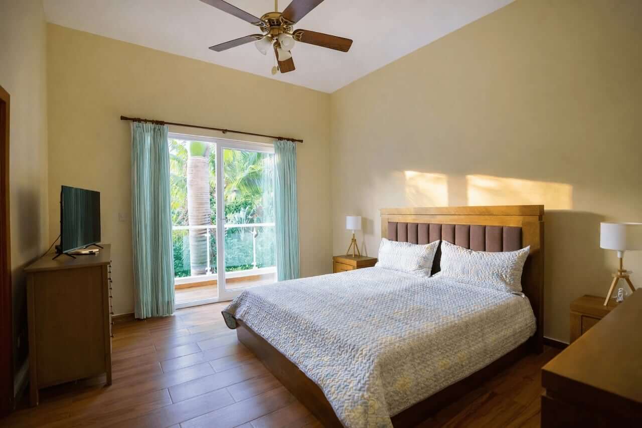 4-Bedroom Villa in Perla Marina, Cabarete – Short Walk to the Beach, Excellent Condition