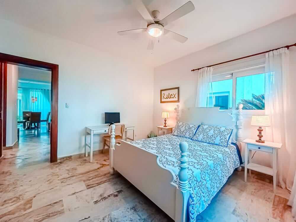 Incredible Oceanfront Apartment with Direct Beach Access