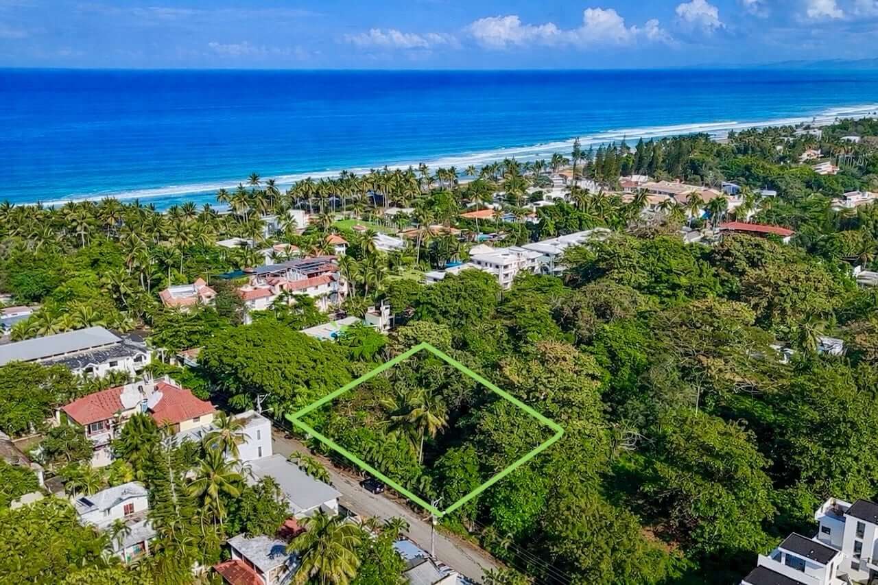 prime-develepment-lot-steps-from-the-beach-in-caberete-img-1 Prime Cabarete Development Lot – Steps from the Beach in Cabarete