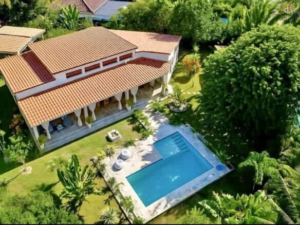 Tropical 3-Bedroom Villa for Sale inside Perla Marina