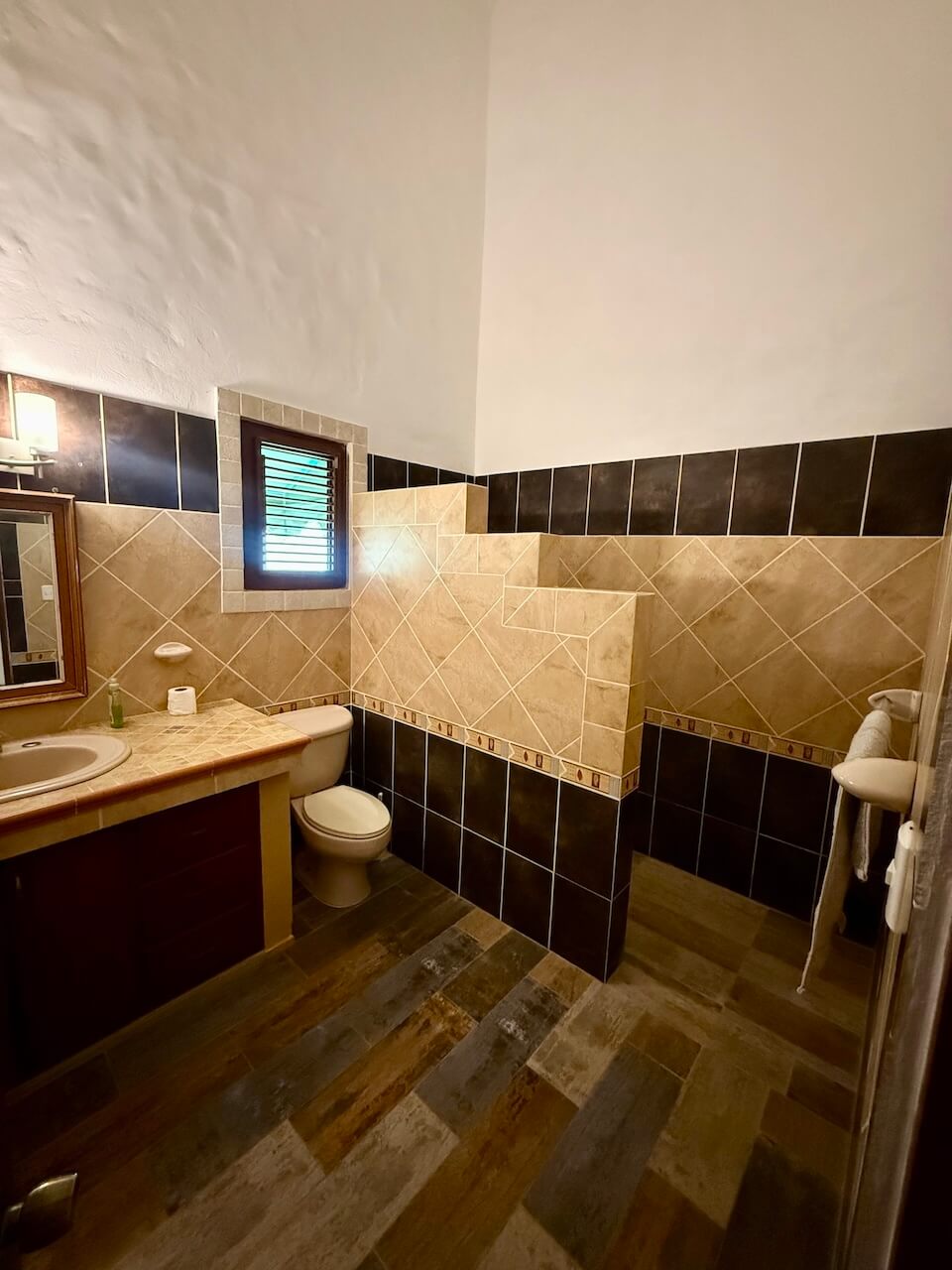 Double Villa Opportunity on a Large Lot Near the Beach!