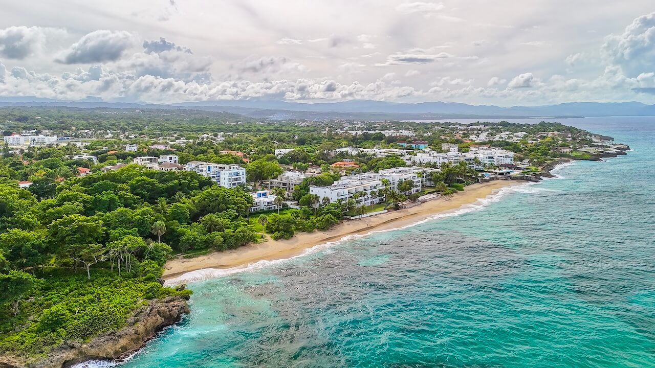 Double Villa Opportunity on a Large Lot Near the Beach!