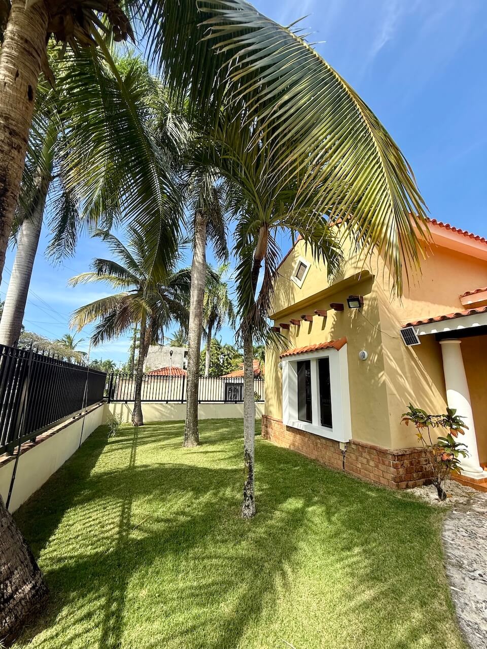 Double Villa Opportunity on a Large Lot Near the Beach!