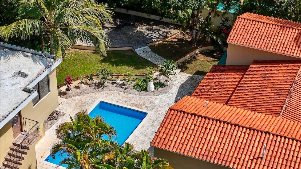 Double Villa Opportunity on a Large Lot Near the Beach!