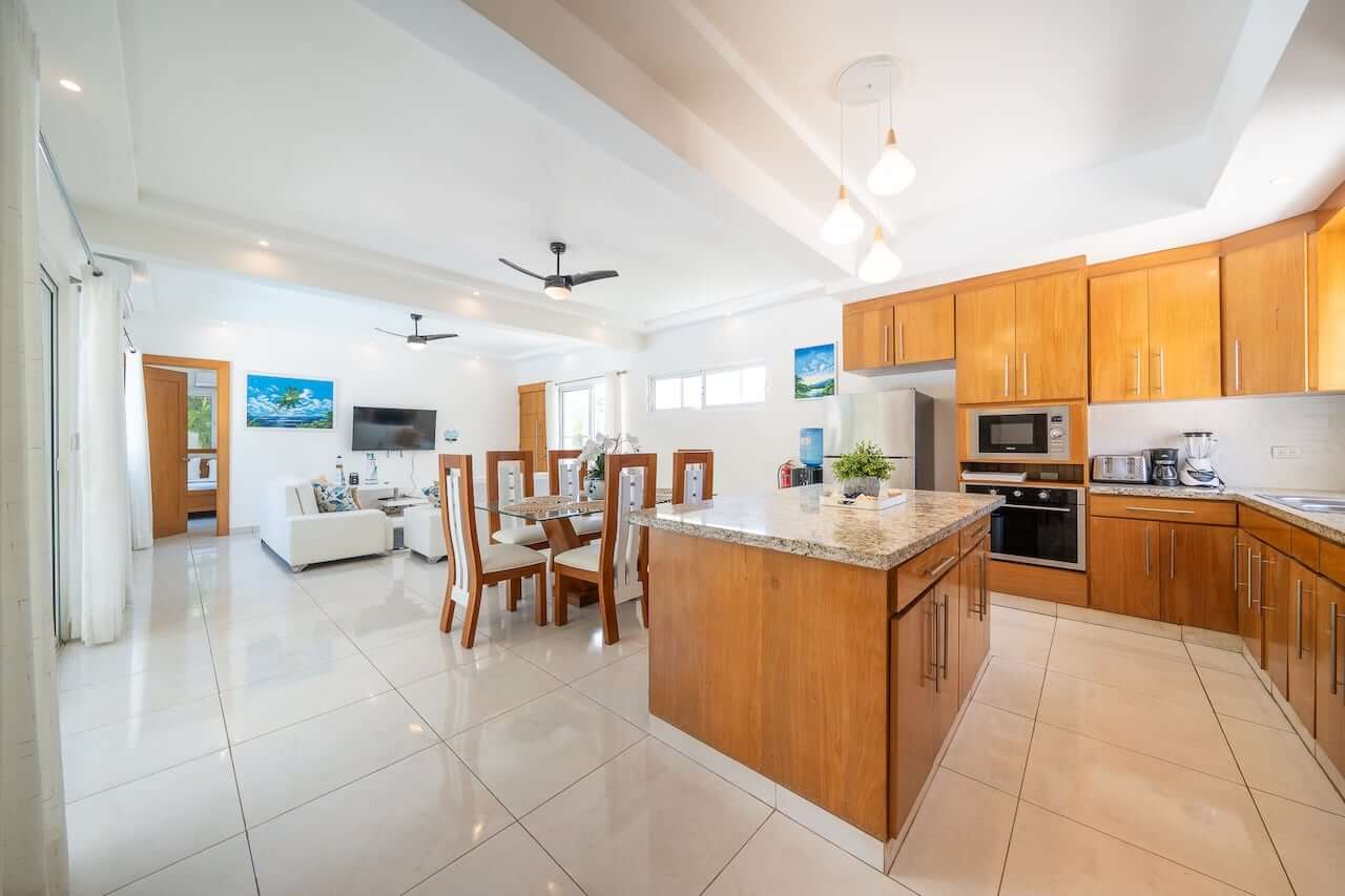 Prime 5-Bedroom Villa in Sosúa Ocean Village