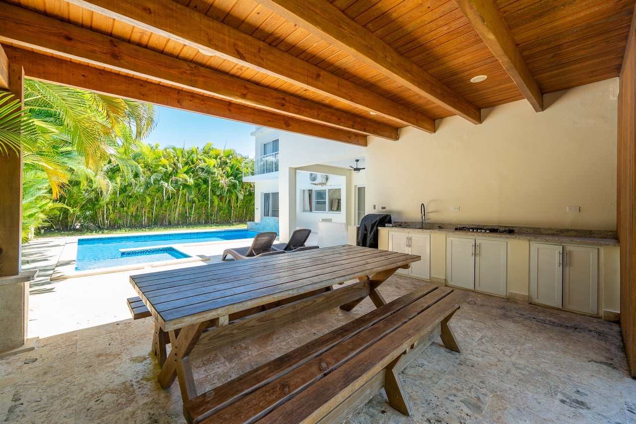 Prime 5-Bedroom Villa in Sosúa Ocean Village
