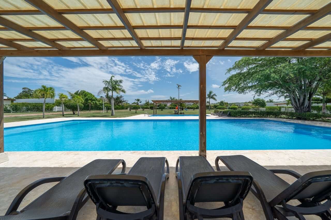 Sophisticated Island Living – 4BR Luxury Villa with Resort-Style Amenities