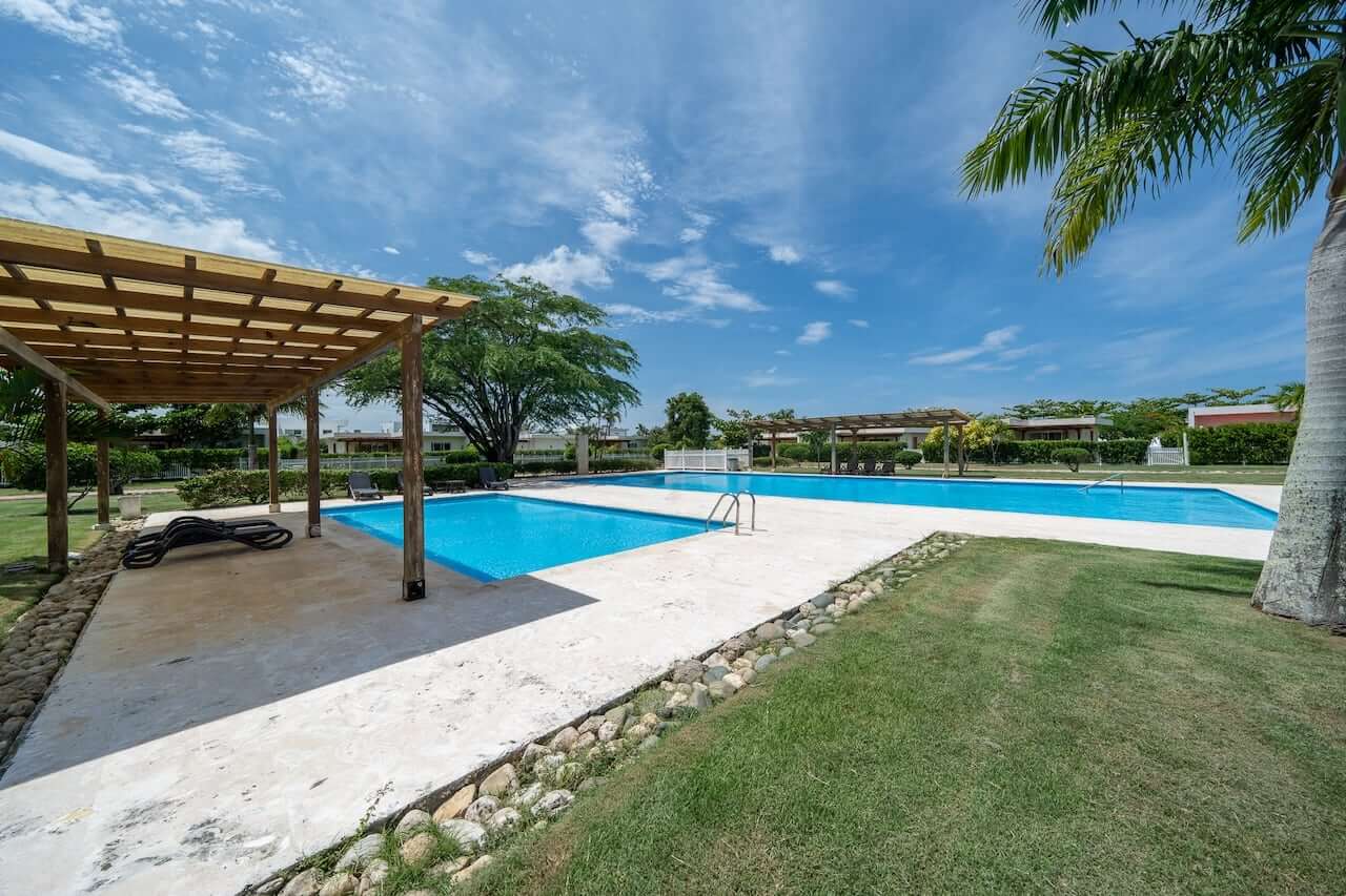 Sophisticated Island Living – 4BR Luxury Villa with Resort-Style Amenities