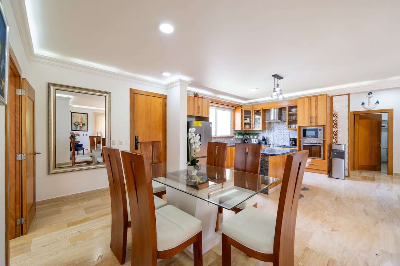 Sophisticated Island Living – 4-Bedroom Luxury Villa with Resort-Style Amenities