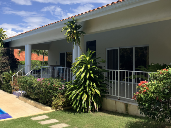 Casa Linda Villa for Sale in Sosúa 4 Bedrooms on a Private Lot