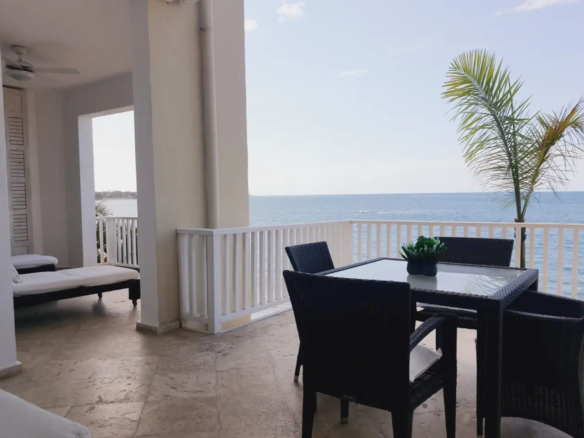 Beach Palace Cabarete | Elegant Oceanfront Residence