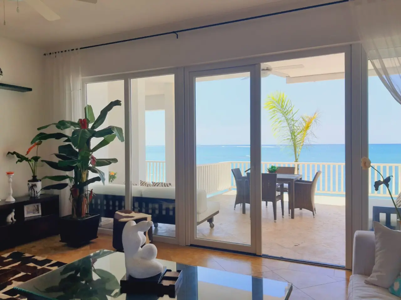 Beach Palace Cabarete | Elegant Oceanfront Residence