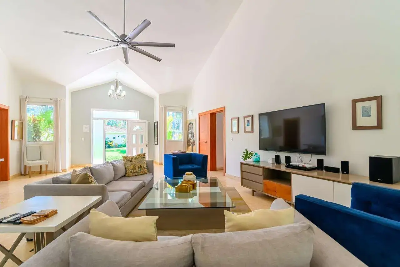 Beautiful Furnished 4-Bedroom Villa with Private Pool