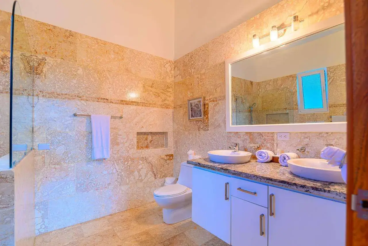 Beautiful Furnished 4-Bedroom Villa with Private Pool