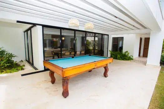 Luxury 4-Bedroom Beachside Villa in Sosúa Ocean Village