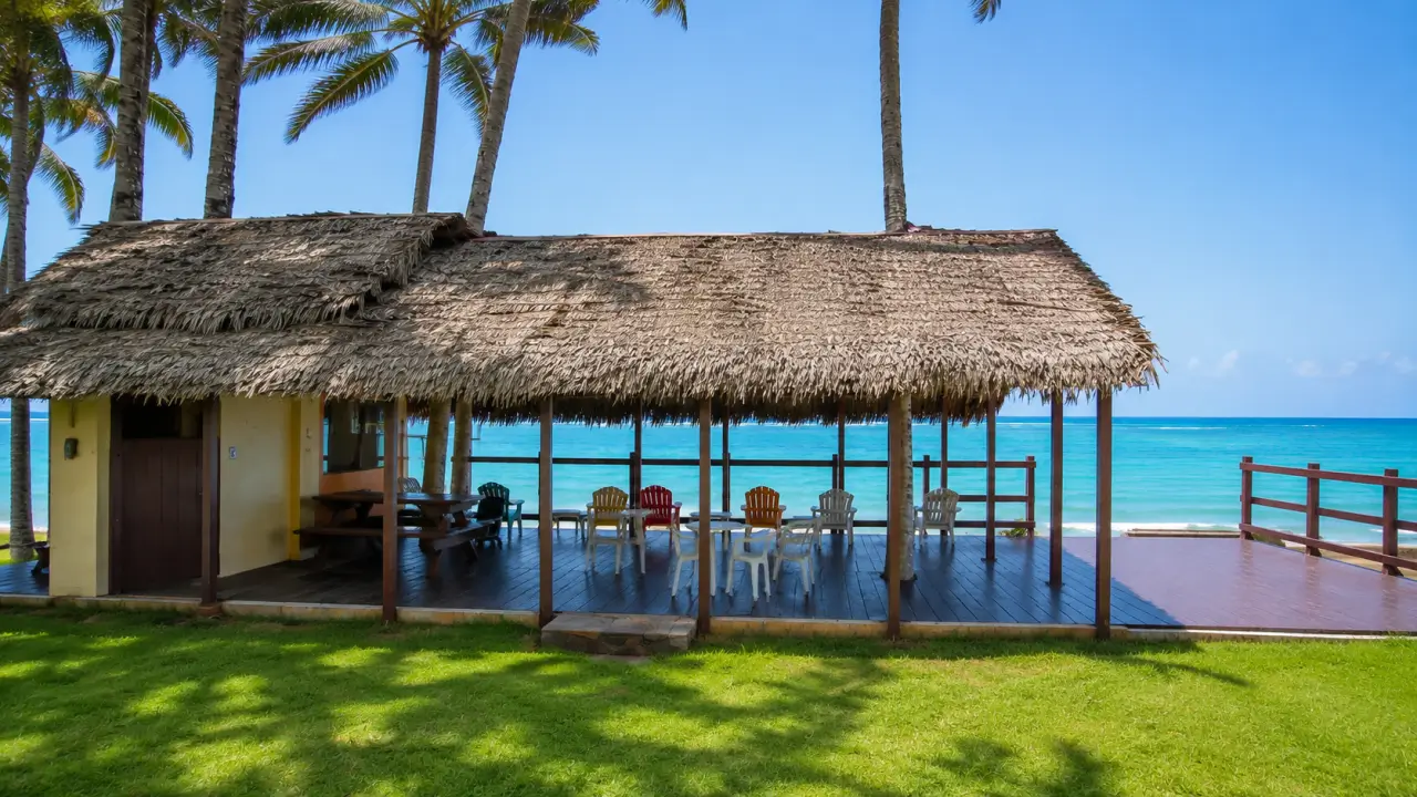 Oceanfront Kite Beach Hotel & Owner's Residence