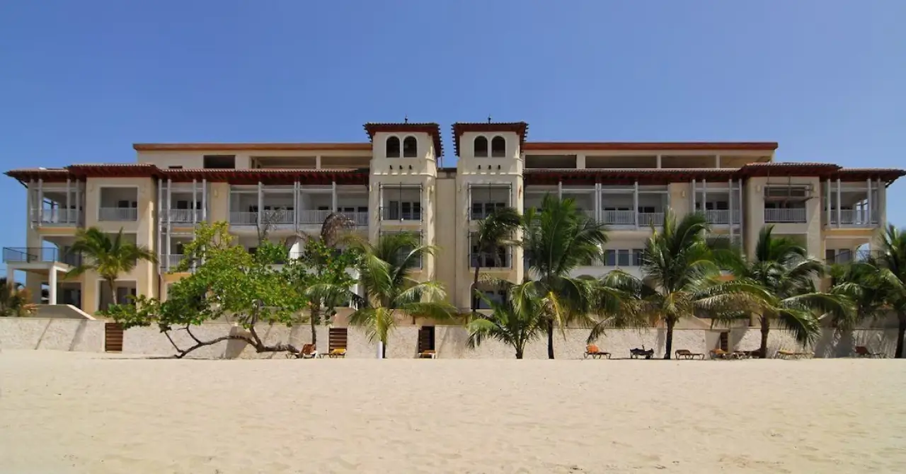 Beach Palace Cabarete OCEANFRONT LIVING IN THE HEART OF CABARETE