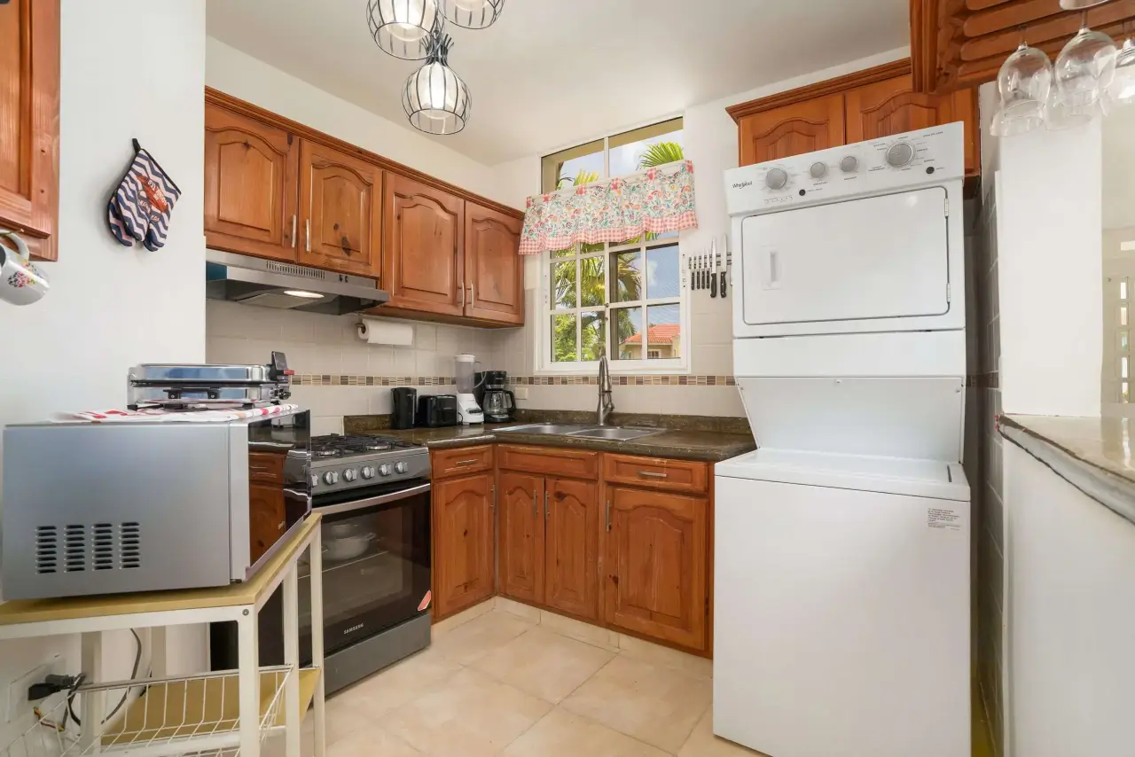 Spacious 2-Bedroom Villa with Pool & Tropical Privacy