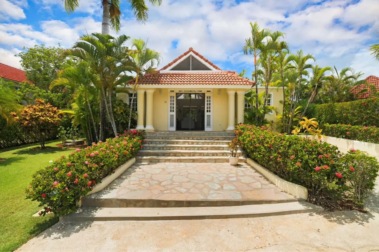 Spacious 2-Bedroom Villa with Pool & Tropical Privacy